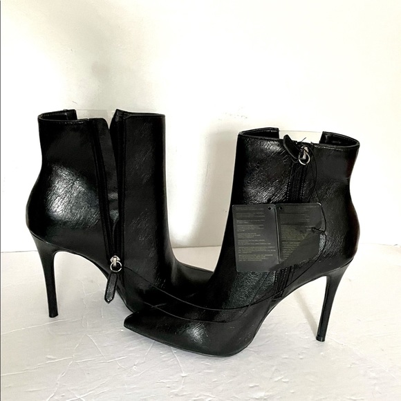 NWT Forever 21 black booties - Picture 10 of 11